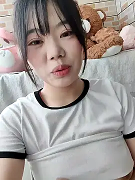 520Winnie stripchat live cam model
