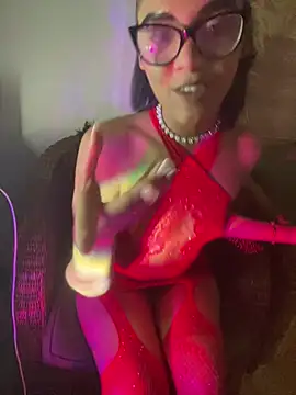 CubanaDanger stripchat live cam model