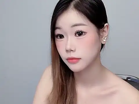 vivi_an stripchat live cam model