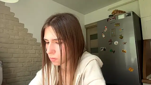 ZaraGuyette stripchat live cam model