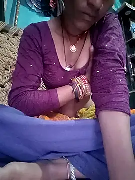 couplevermakumar stripchat live cam model