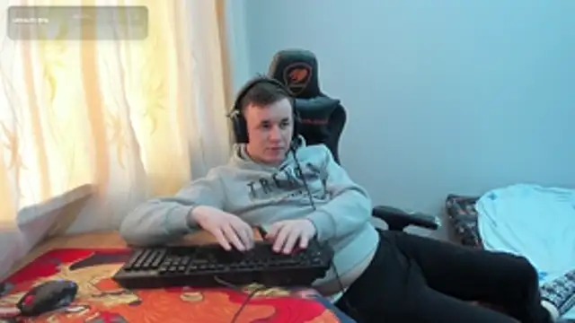 iliaskrislove stripchat live cam model