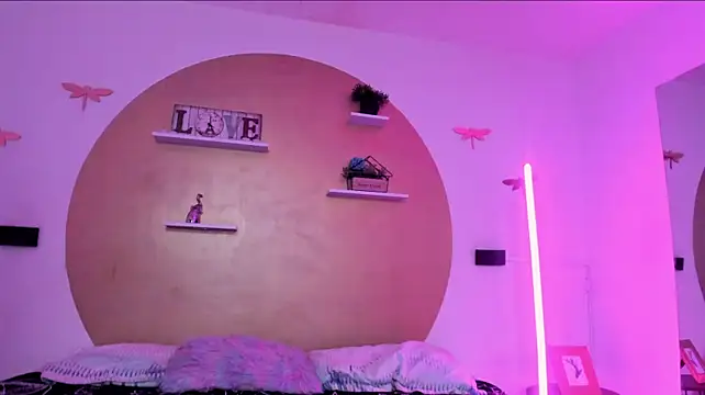 AmbarOnix stripchat live cam model