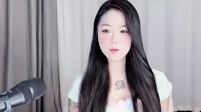 dalaopo6 stripchat live cam model