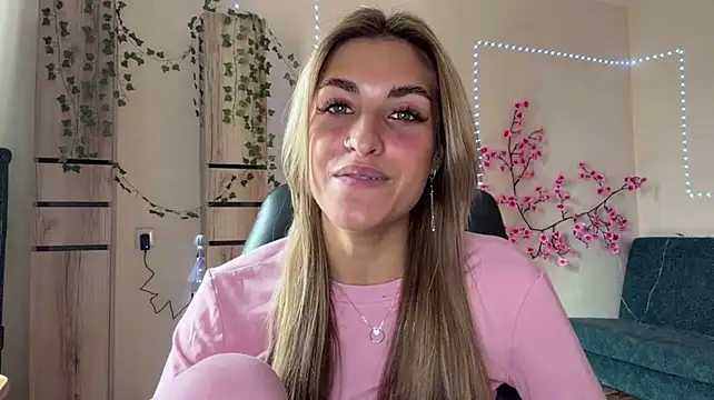 Rossy_Vega stripchat live cam model