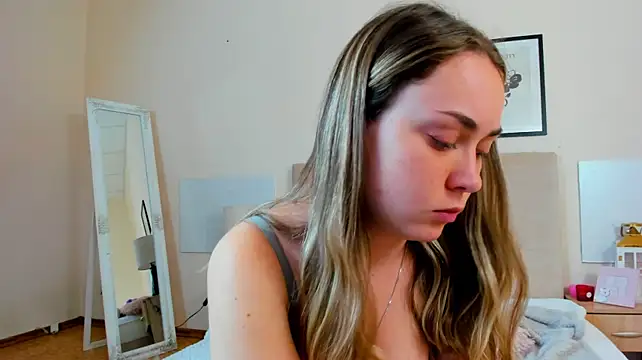 MelanieCuty stripchat live cam model