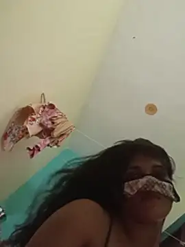 Shreya-Shetty09 stripchat live cam model