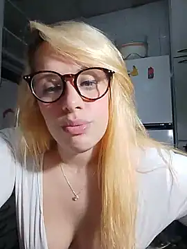 Bellatriz-horse stripchat live cam model