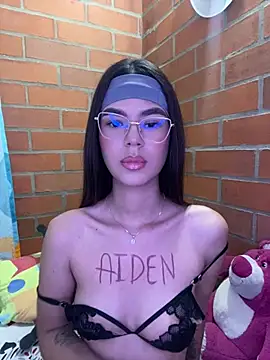 Nixieblaze stripchat live cam model