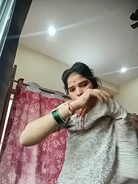 Mahek_-Love143 stripchat live cam model