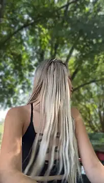 KikiWatson stripchat live cam model