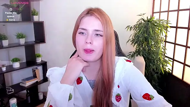 Grace_Floral stripchat live cam model