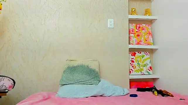 Lorenn_Hill stripchat live cam model