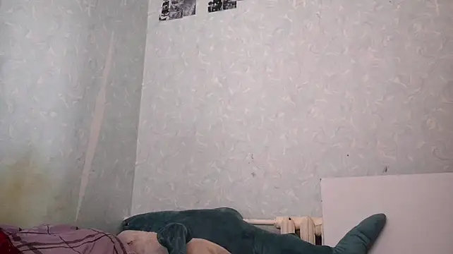AridVintner stripchat live cam model
