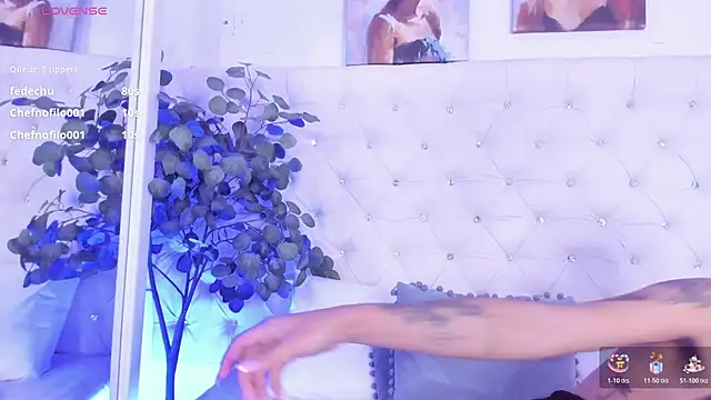 sophie_pariss stripchat live cam model