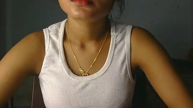 Aarti_misty71 stripchat live cam model