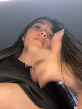 Nhefertary stripchat live cam model