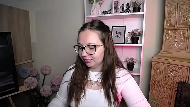 LiliaErmi stripchat live cam model