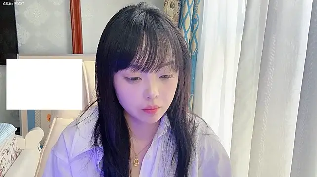 LongLongQueen stripchat live cam model