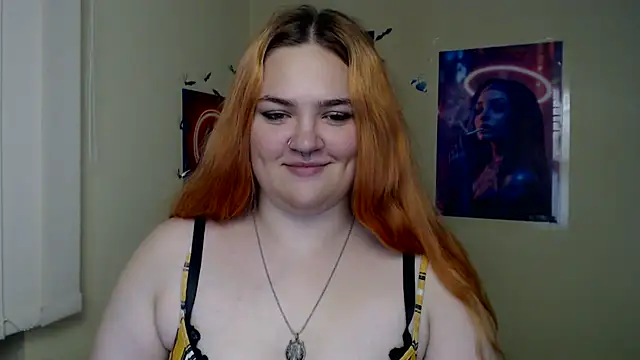 RinaRiii stripchat live cam model