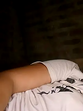 Ttitii99 stripchat live cam model