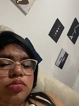 Velvet__Room stripchat live cam model