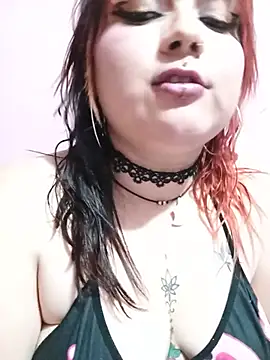 Latina_Curvy2 stripchat live cam model