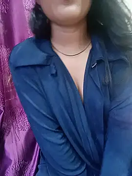 Pooja_Shrma stripchat live cam model