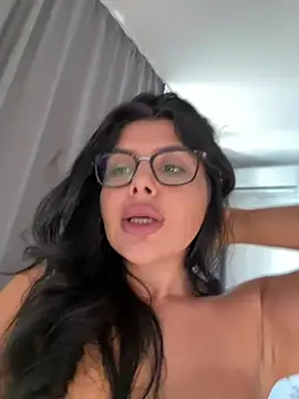 Scarlett-Dream stripchat live cam model