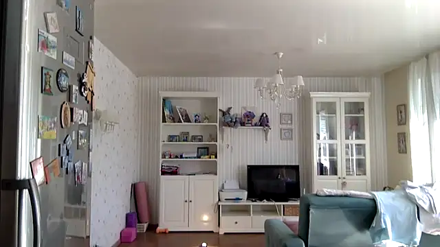 Zeyona stripchat live cam model