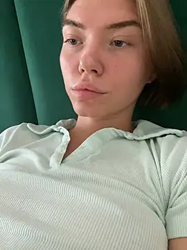 Lisaaa_Alisa stripchat live cam model