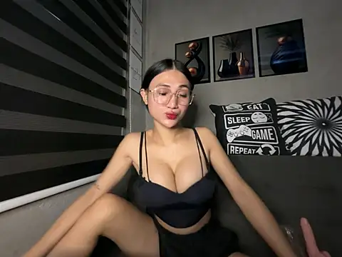 wild_apple69 stripchat live cam model