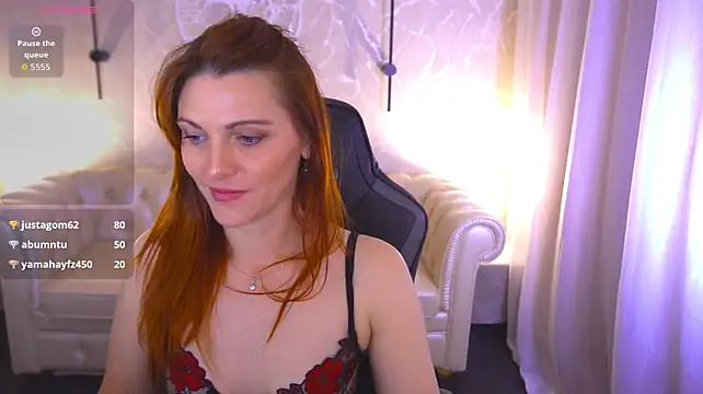 FireFoxxxxxy stripchat live cam model