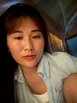Lucxy-ki6 stripchat live cam model