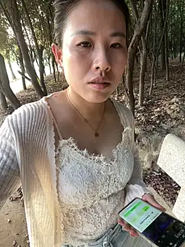 May1-Xi stripchat live cam model