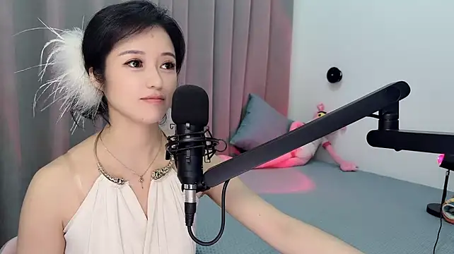 Momo-Wow stripchat live cam model