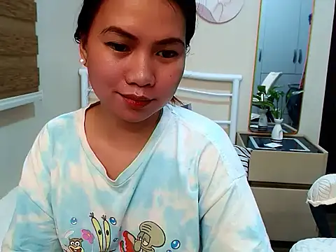 iyah11 stripchat live cam model