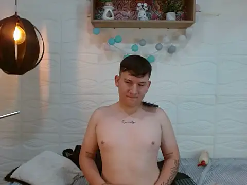 damian_miller7 stripchat live cam model