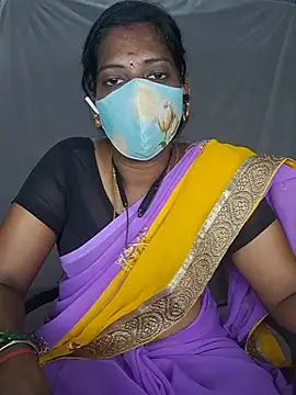 Tamil_hot_Kaviya stripchat live cam model