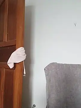 Minzyly stripchat live cam model