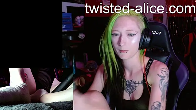 Twisted_Alice stripchat live cam model