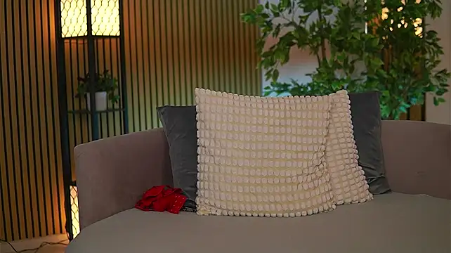 Avril_Cyrus stripchat live cam model