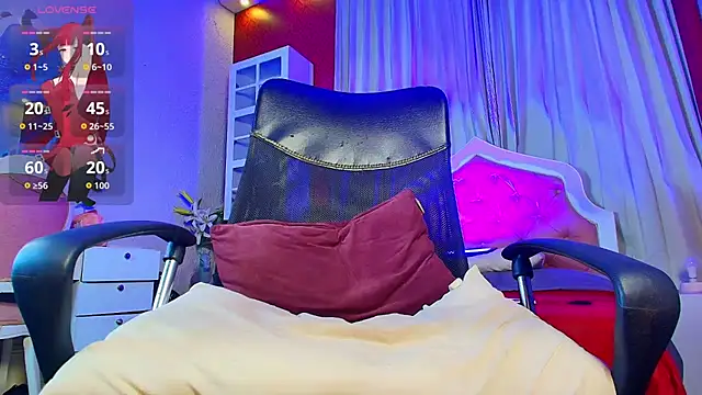 KristinaGriner stripchat live cam model