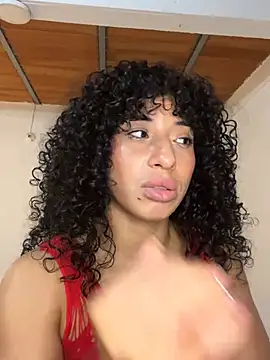 Miily_0 stripchat live cam model