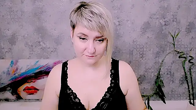 Djullia stripchat live cam model