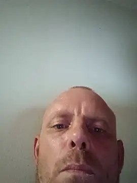 Cumshot2tikes stripchat live cam model