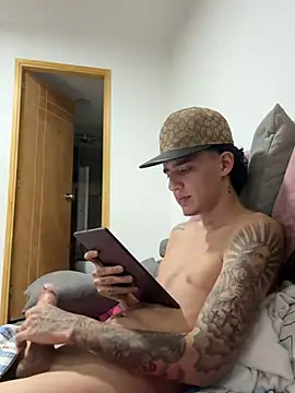 Xander_owen3 stripchat live cam model