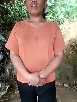 AN-nhien- stripchat live cam model