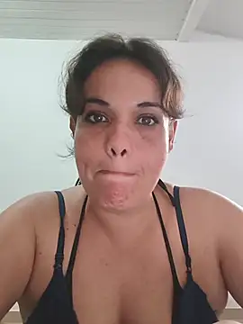 Bellapotencia1985 stripchat live cam model