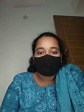 hot-priya-7 stripchat live cam model